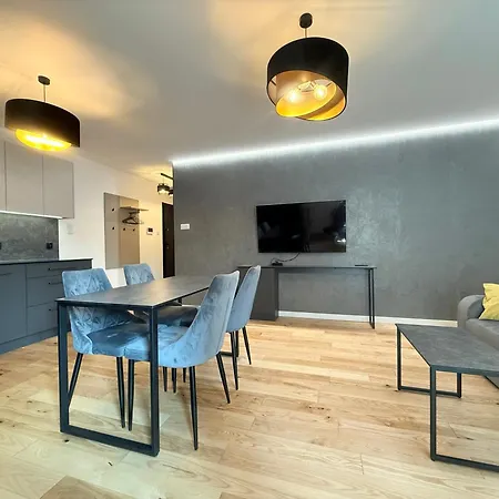 Boulevard Vistula Swimming Pool, Sauna, Gym & Parking Apartment